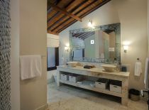 Villa Avalon II, Guest Bathroom 1